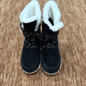 Women's Black Winter Lace-Up Boots with White Faux Fur